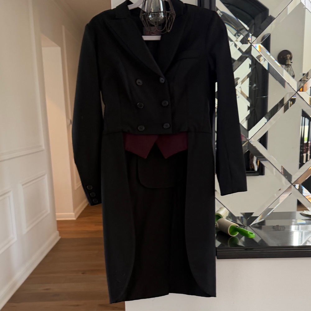 Classic Black Women's Tailcoat with Burgundy Accents